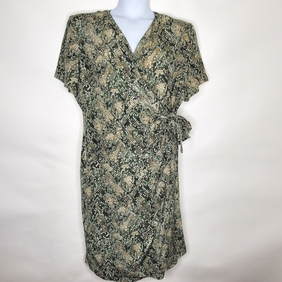 Adrianna Papell Woman SILK Snake Print Wrap Dress Size 18W Short Sleeve Spring - Picture 1 of 12